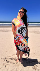 Towel Poncho - L - Tropical Snakes