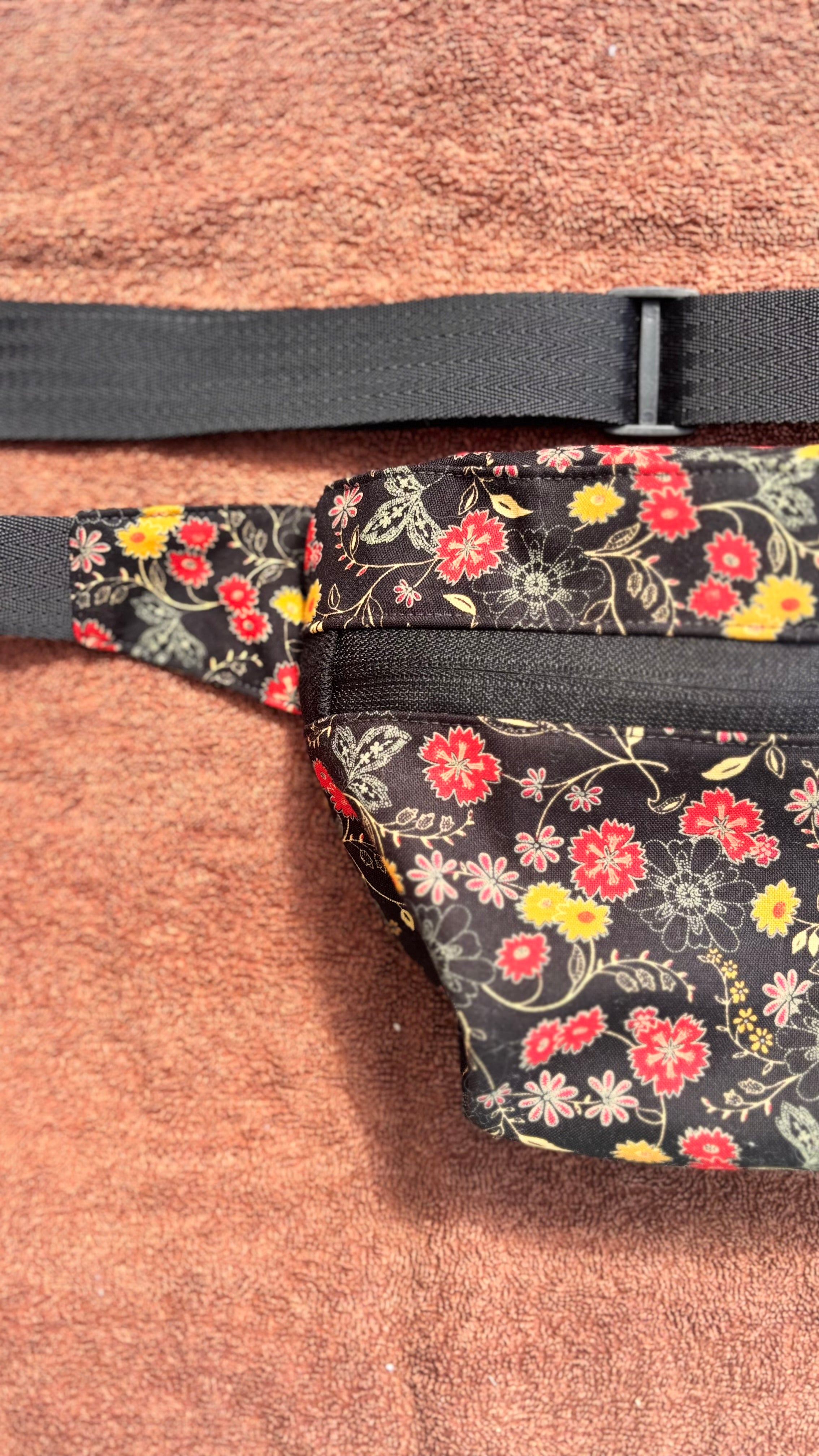 Bumbag - Black Floral